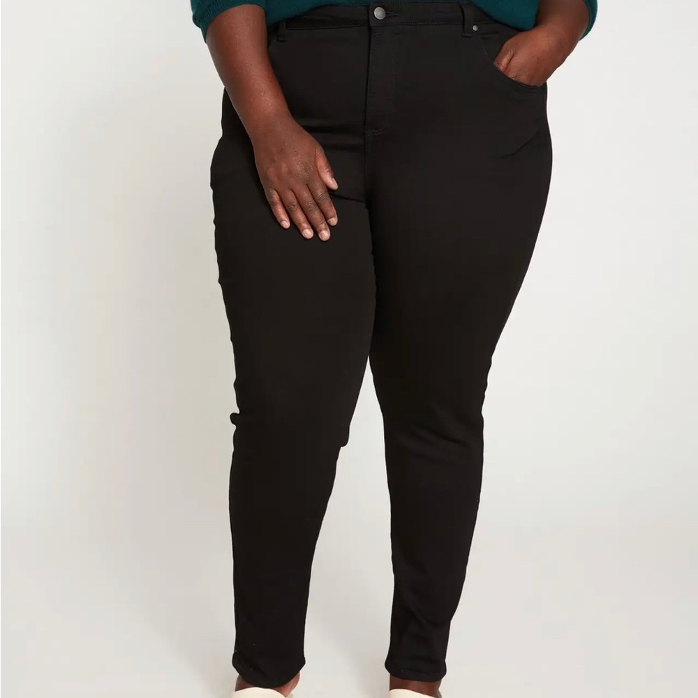 Universal Standard Black Skinny Jeans